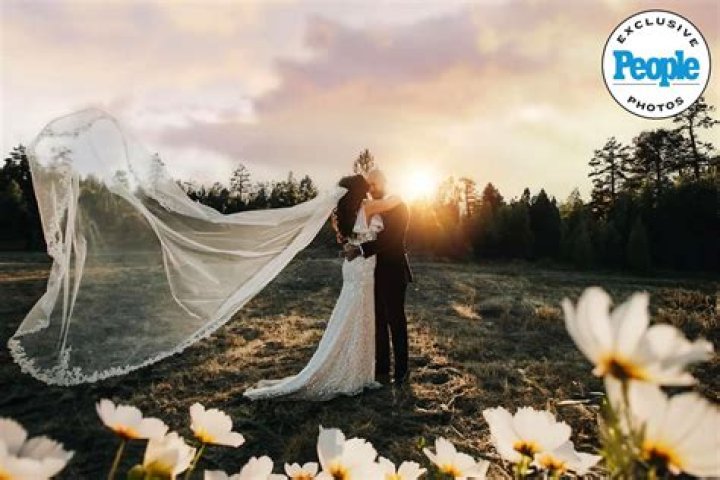 Amanda Salas Marries In Secret Ceremony