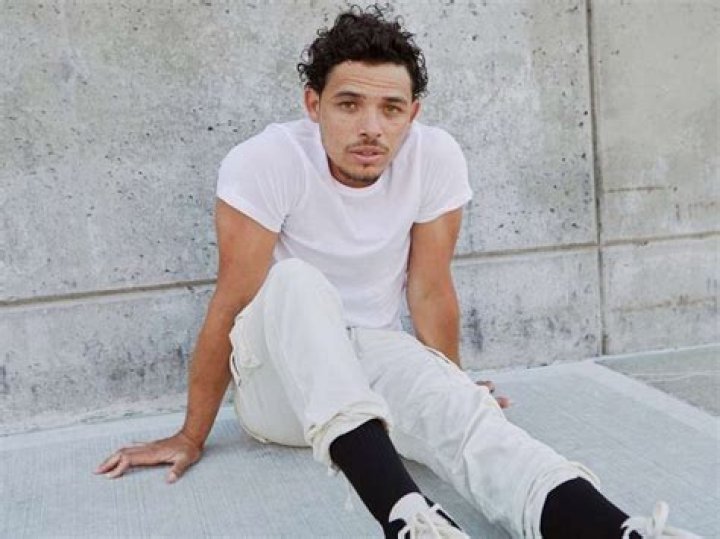 Anthony Ramos- Net Worth, Age, Bio, Height, Girlfriend, Instagram, Career |