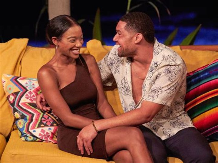 Bachelor In Paradise fans relive Eliza and Rodney's drama as Aaron B romance unfolds |