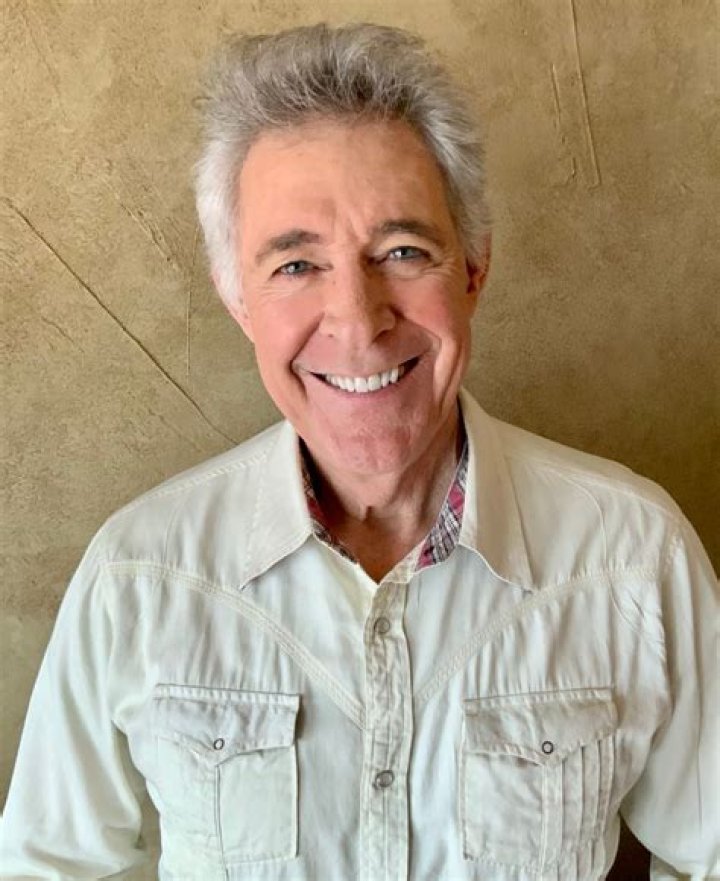 Barry Williams Net Worth, Bio, Age, Height, Wife, Family, Personal Life