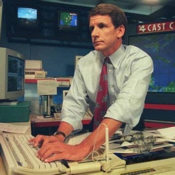Bryan Norcross- Wiki, Age, Height, Wife, Net Worth (Updated on November 2023)