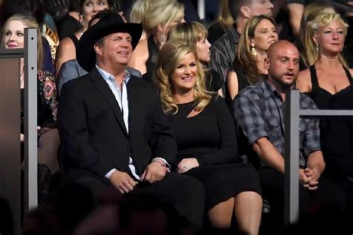 Country Star Garth Brooks' 1st Wife: Meet Sandy Mahl