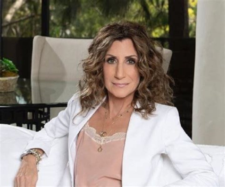 Ernestine Sclafani Biography - ZingB