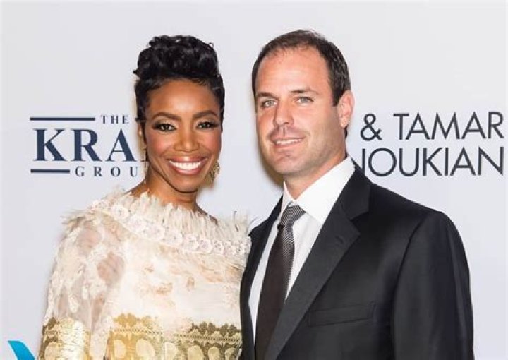 Heather Headley Net Worth | ZenBlog