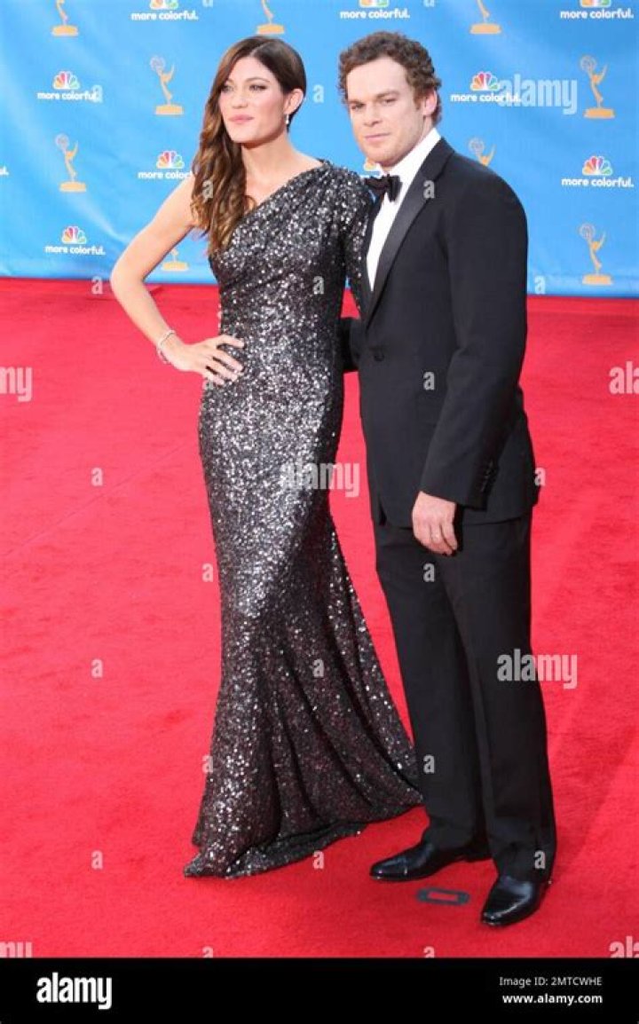 How tall is Jennifer Carpenter |