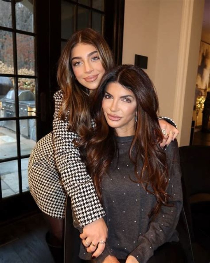 Is Teresa Giudice Pregnant? Behind The Pregnancy Rumors