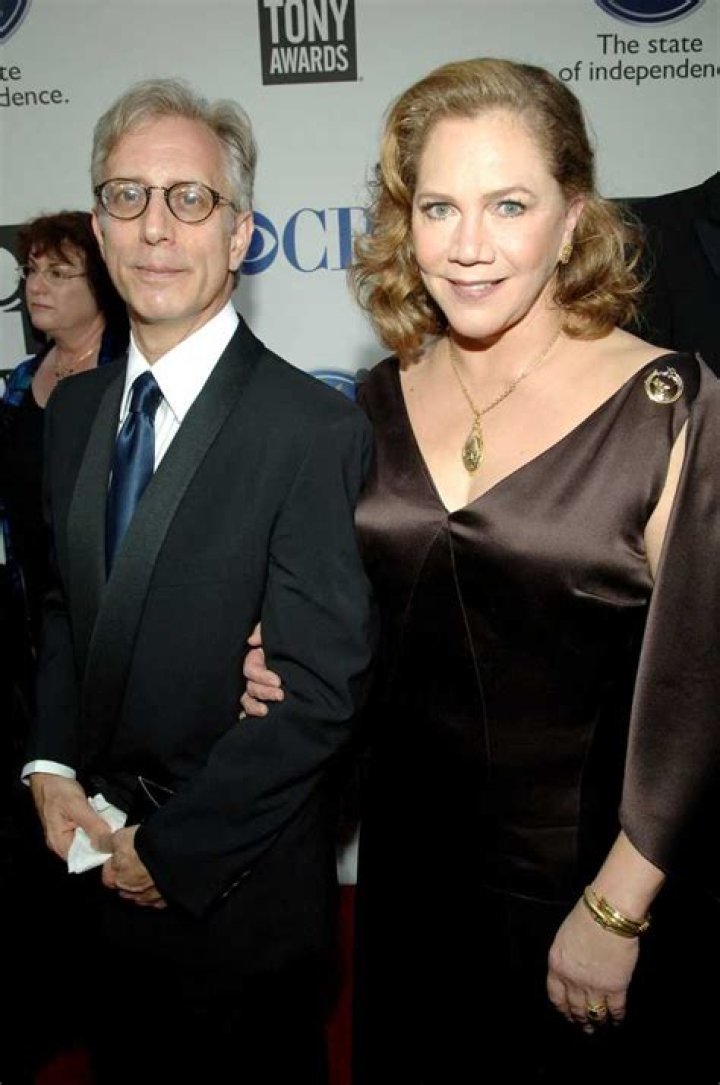 Jay Weiss And Kathleen Turner's Tumultuous Relationship Saga