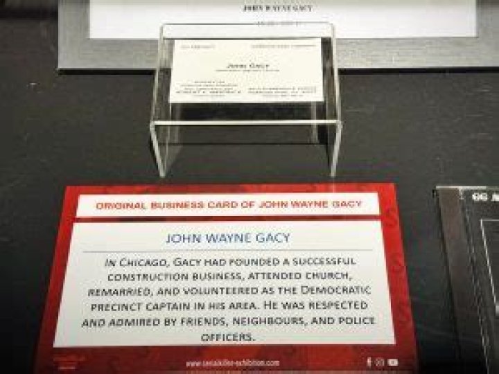 John Wayne Gacy's Business Card Unearthed by Reddit User