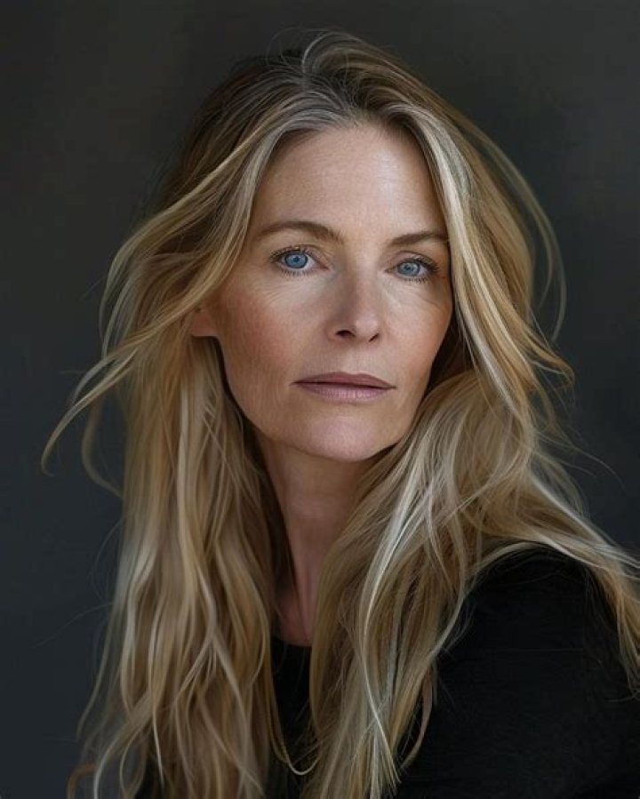 Julianne Phillips Bio, Family, Career, Husband, History, Net Worth