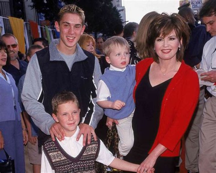 Marie Osmond's 8 Kids: Everything to Know ·