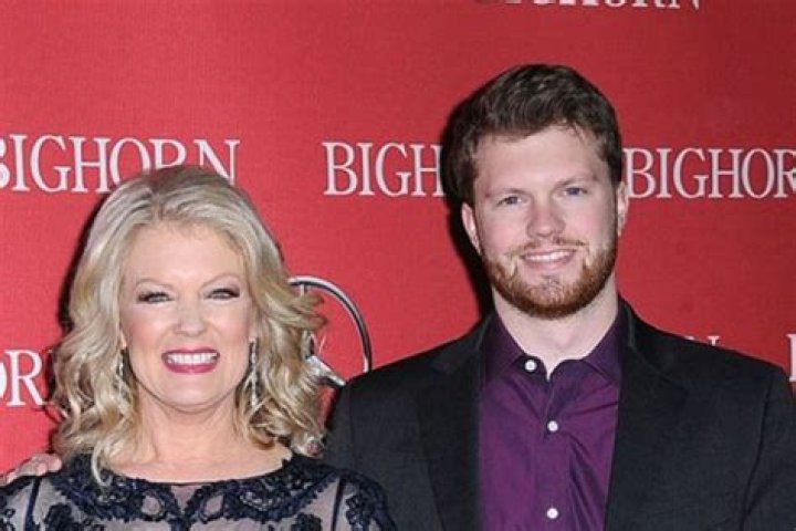 Meet Alec Jay Sugarman – Photos of Mary Hart’s Daughter With Husband Burt Sugarman ·