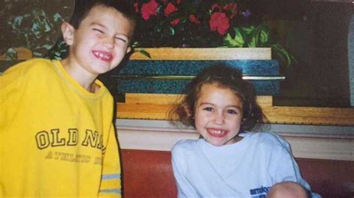 Photos of celebrities as children and teenagers before they were famous ·