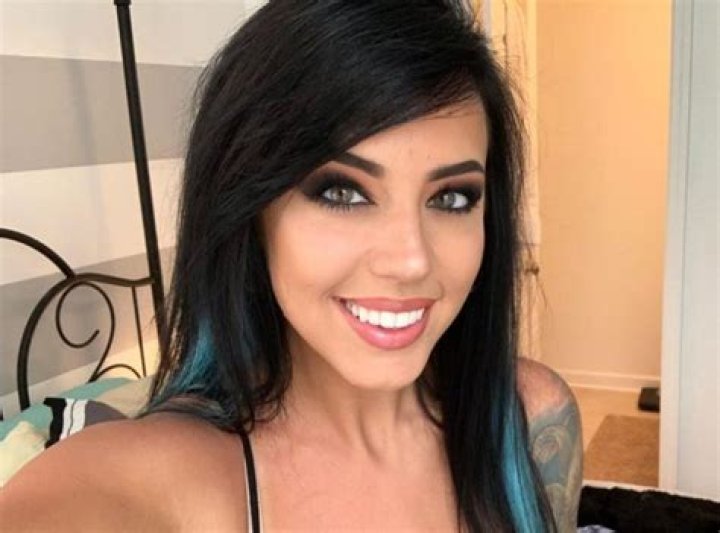 Unveiling Alex Zedra's Age: Discoveries And Insights Revealed