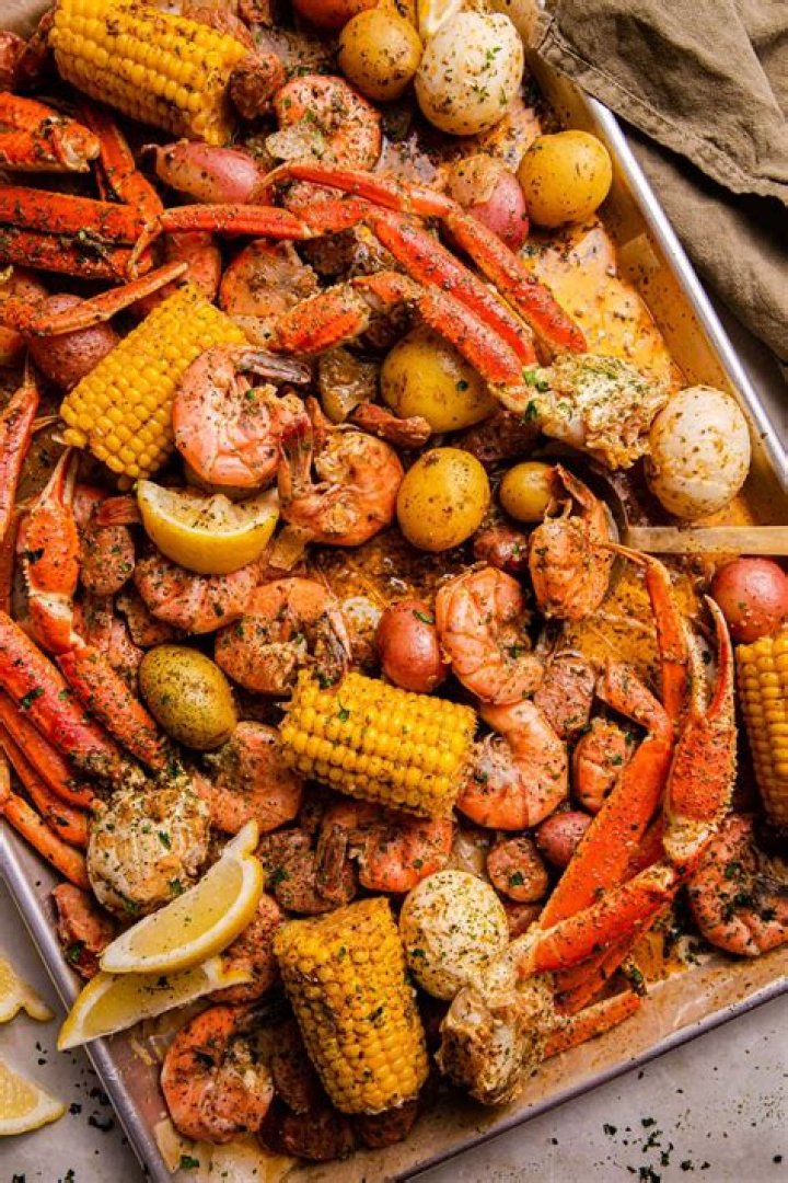 Unveiling Las Vegas's Best Seafood Hideaways Off The Strip