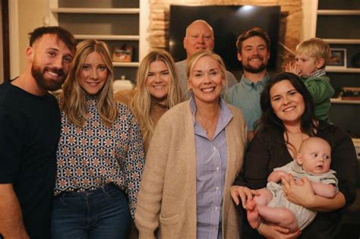 Unveiling The Family Dynamics Of Comedian Leanne Morgan