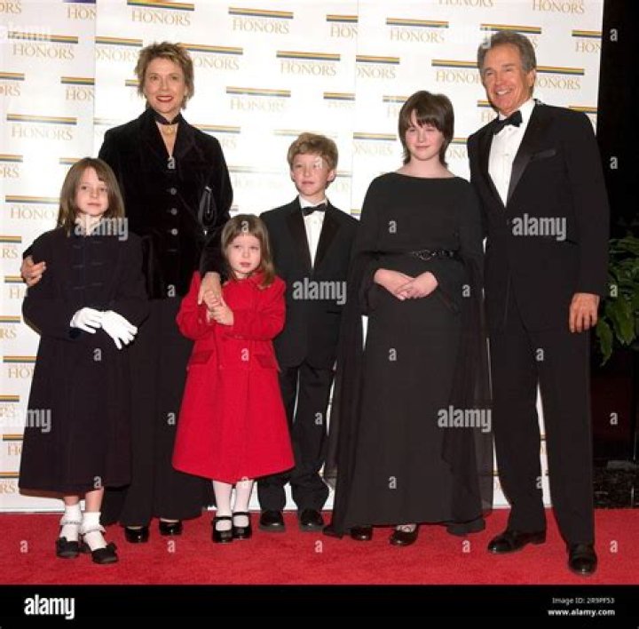 Warren Beatty Bio, Age, Height, Wife – Annette Bening, Children Net Worth