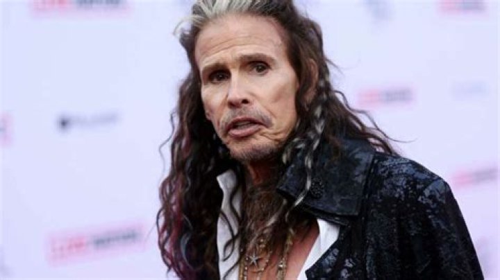 What Is Steven Tyler Illness? Change In Voice and Health Issues, Is He Sick?