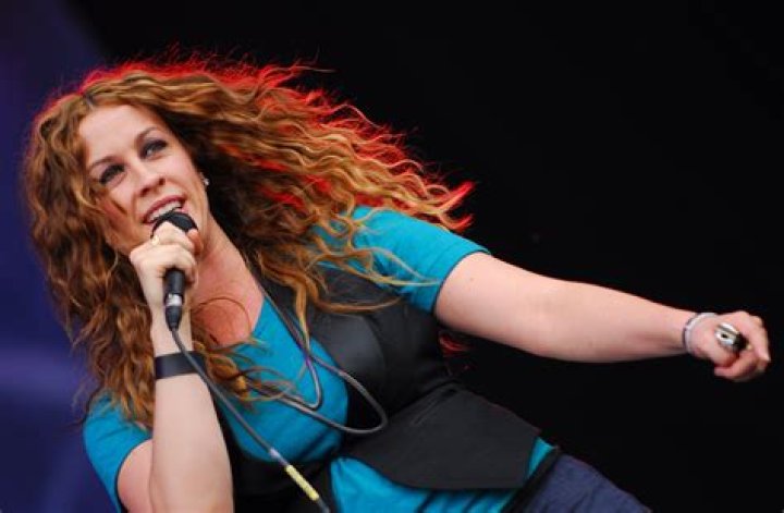 What You Didn't Know About Alanis Morissette |