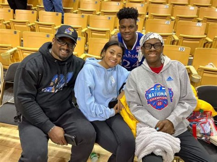 Who Are Demetria and Dajuan Harris? Details About Kansas Jayhawks Dajuan Harris Jrs Parents And F |