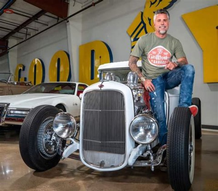 Who died from gas monkey?