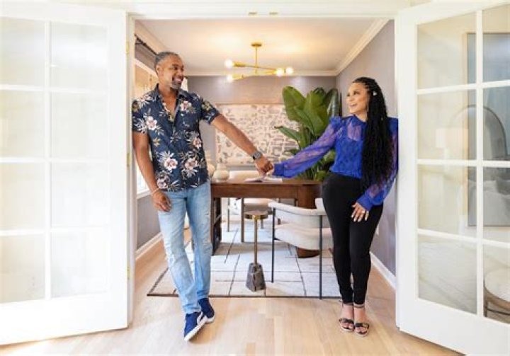 Who Is Dj Mike Jackson How Old Is She? Details To Know About The Cast Of Married To Real Estate |