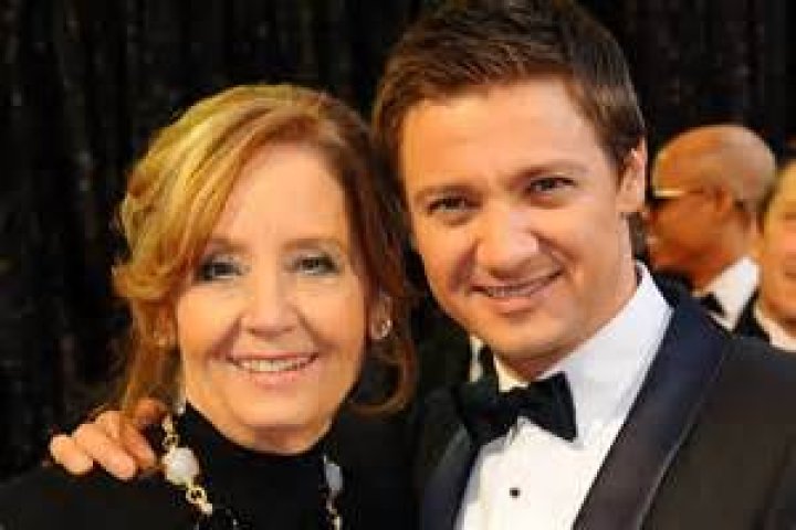 Who Is Valerie Cearley, Jeremy Renner's Mother? |