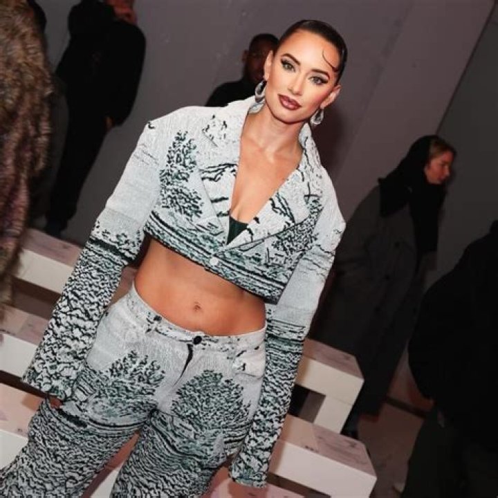 YesJulz Net Worth - ZedBlog
