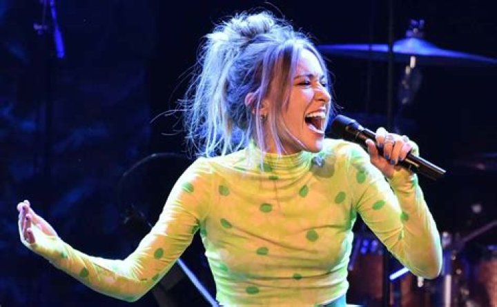 ZestDash | Lauren Daigle Net Worth